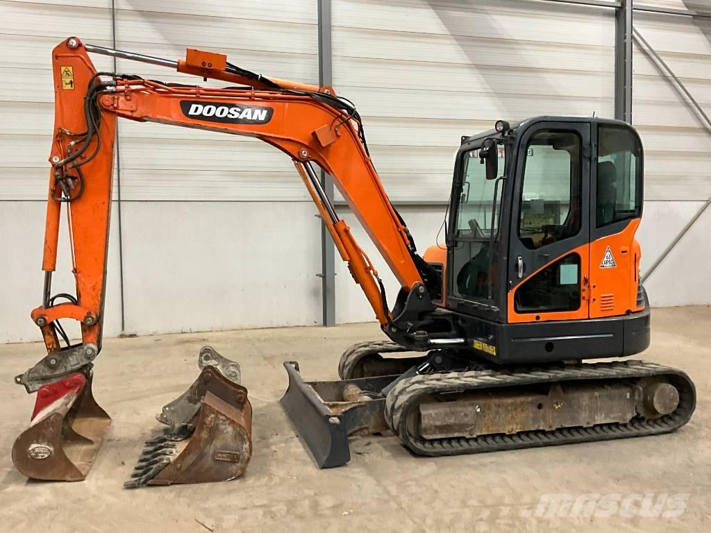 Doosan DX 63-3 Mini rýpadlá < 7t