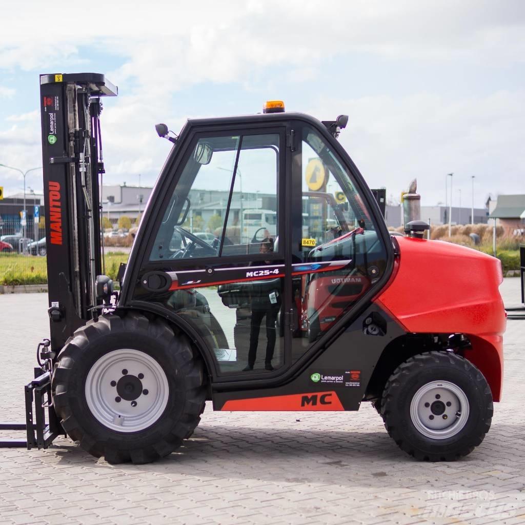 Manitou MC25 Terénne vysokozdvižné vozíky