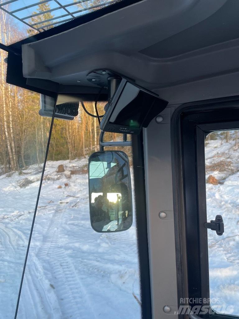 Powertrack L45 Kolesové nakladače
