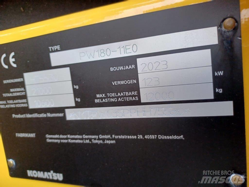 Komatsu PW180-11E0 Kolesové rýpadlá
