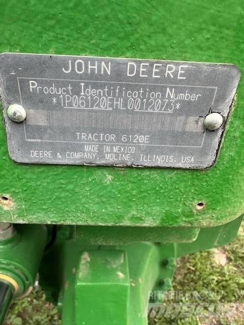 John Deere 6120 E Traktory