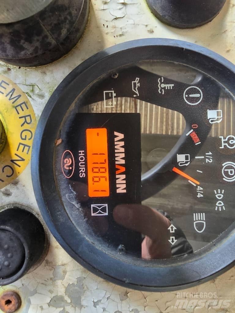 Ammann AV 40 Tandemové valce