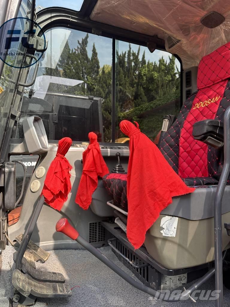 Doosan DX 60-9 C Pásové rýpadlá