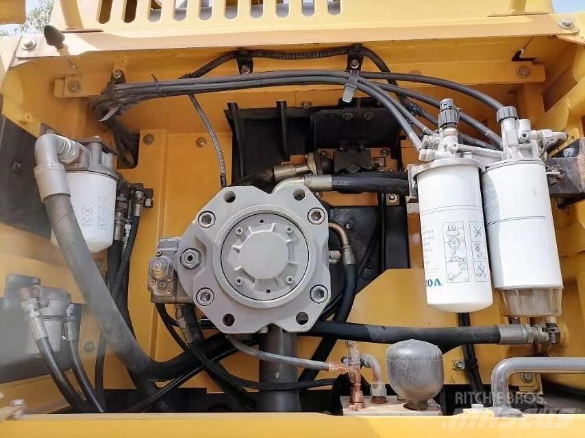 Volvo EC 380 D Pásové rýpadlá