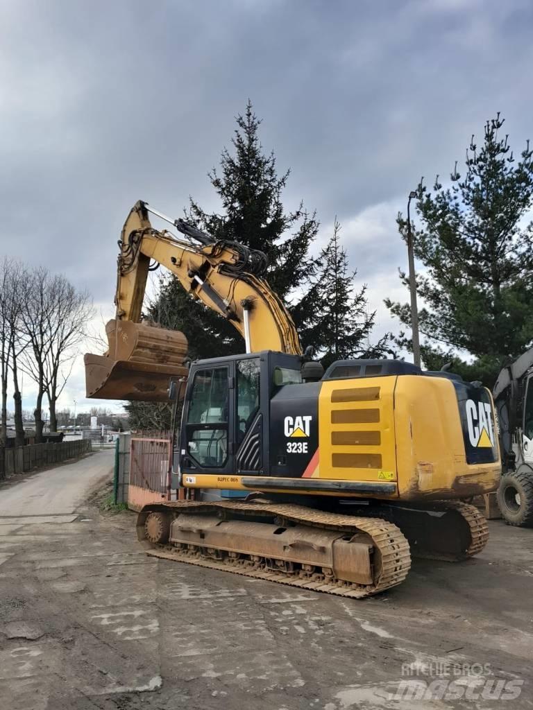 CAT 323 E Pásové rýpadlá
