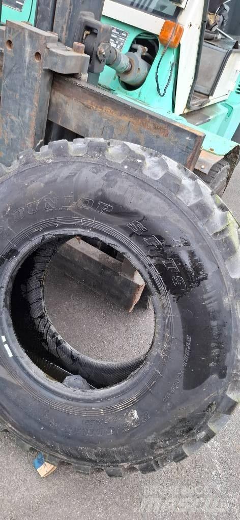 Dunlop 335/80R18 Pneumatiky, kolesá a ráfiky