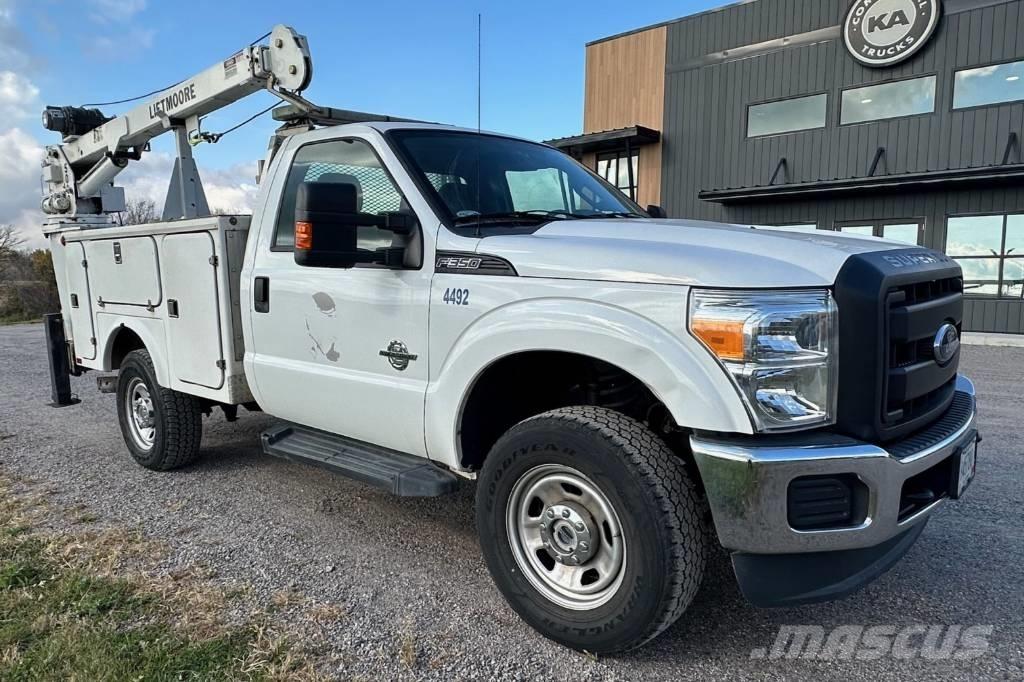 Ford F 350 XL SD Pásové žeriavy