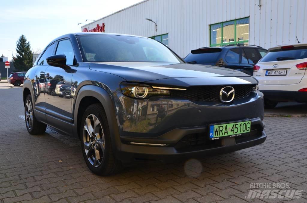 Mazda MX-30 Automobily