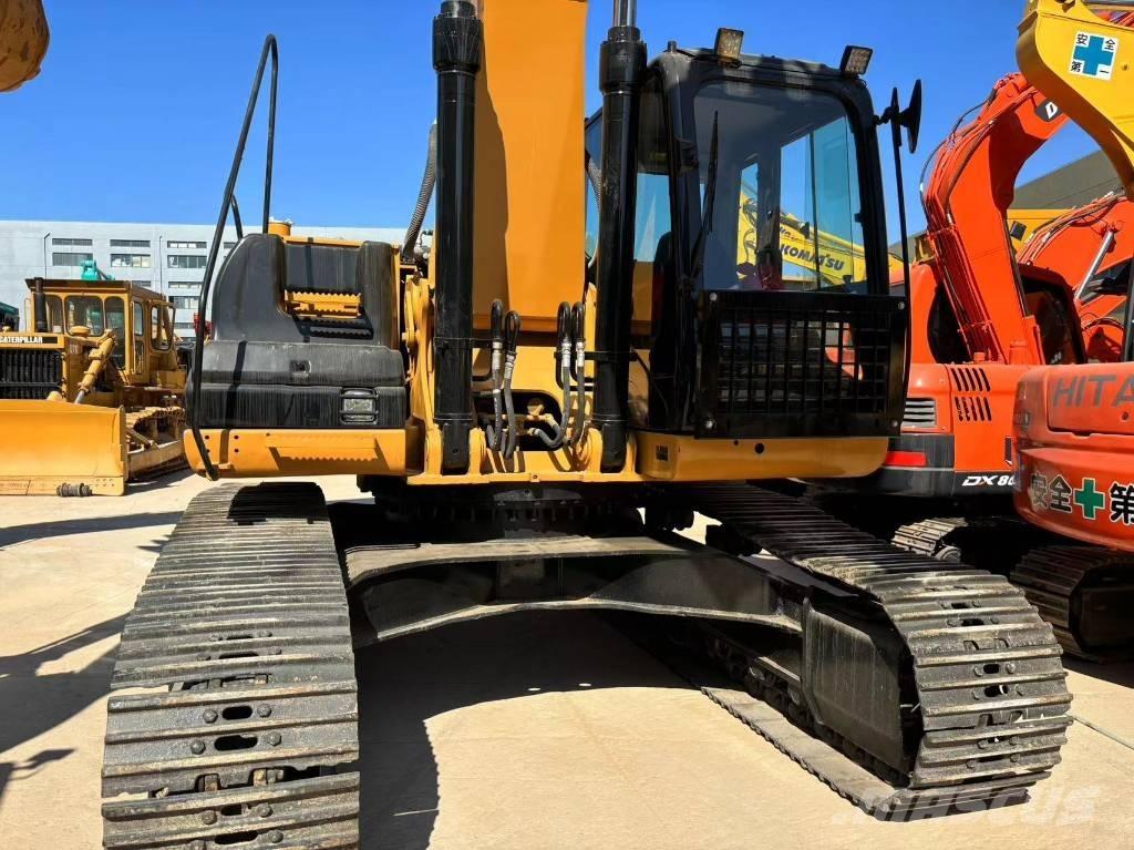 CAT 325 D Pásové rýpadlá
