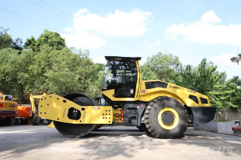 Bomag BW 226 BVC-5 Tandemové valce