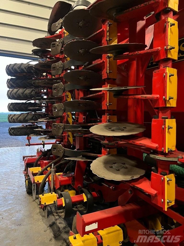 Väderstad Rapid 600c Mechanické sejačky