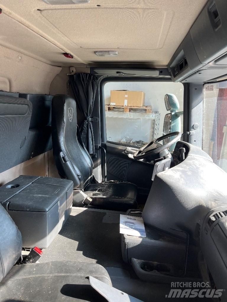 Scania CG16 Kabíny a interiér
