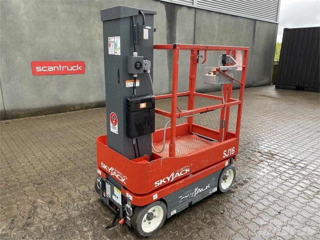 SkyJack SJ16 Vertikálne stĺpové výťahy