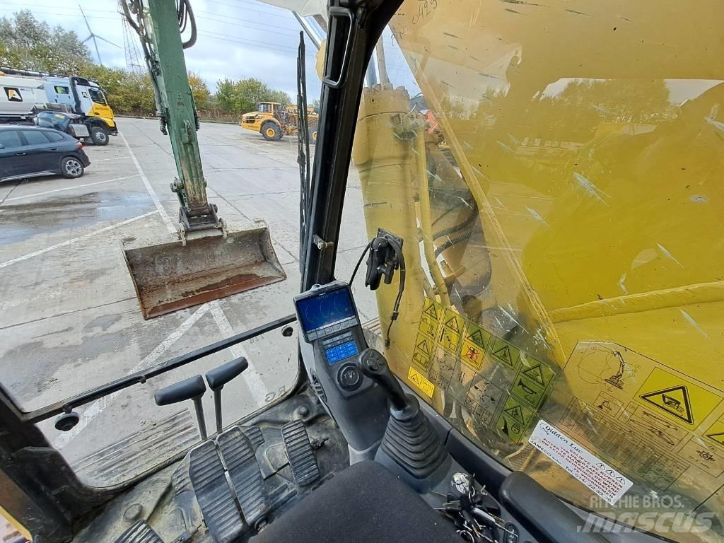Komatsu PC228USLC-8 Pásové rýpadlá