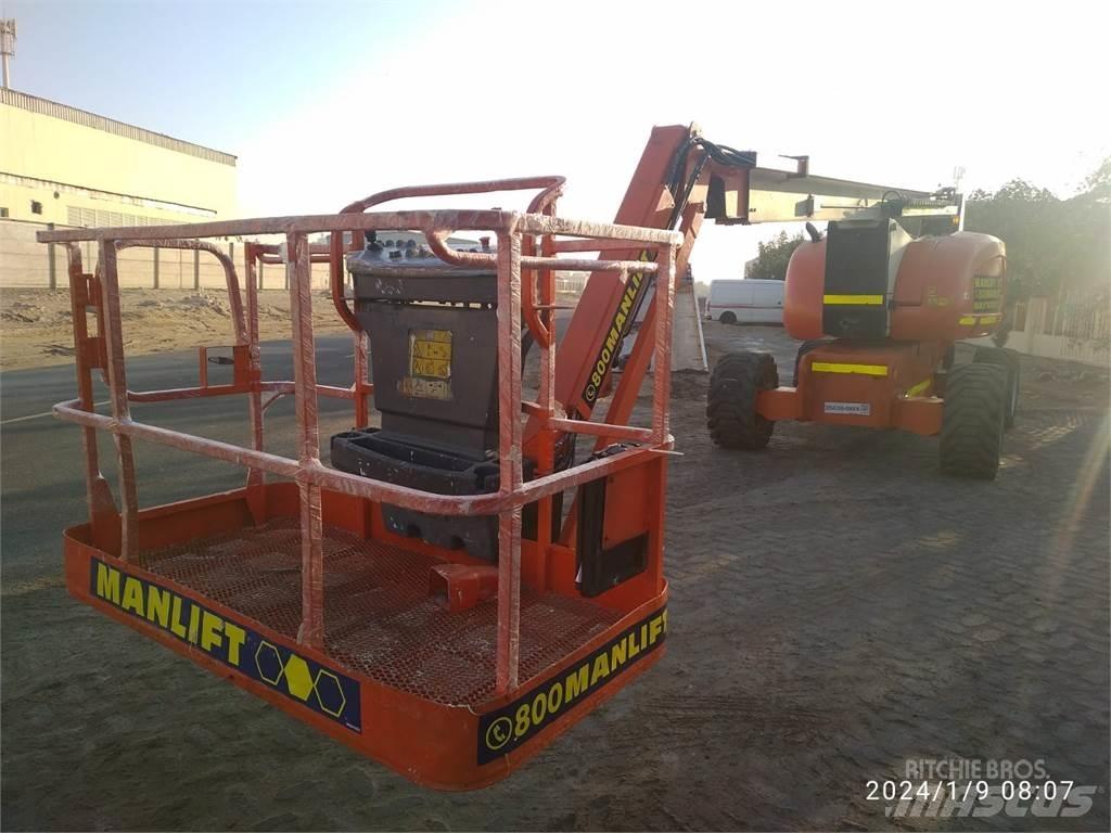JLG 800AJ Kĺbové plošiny