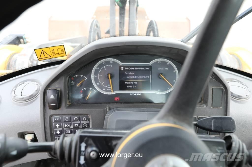Volvo L 220 H Kolesové nakladače