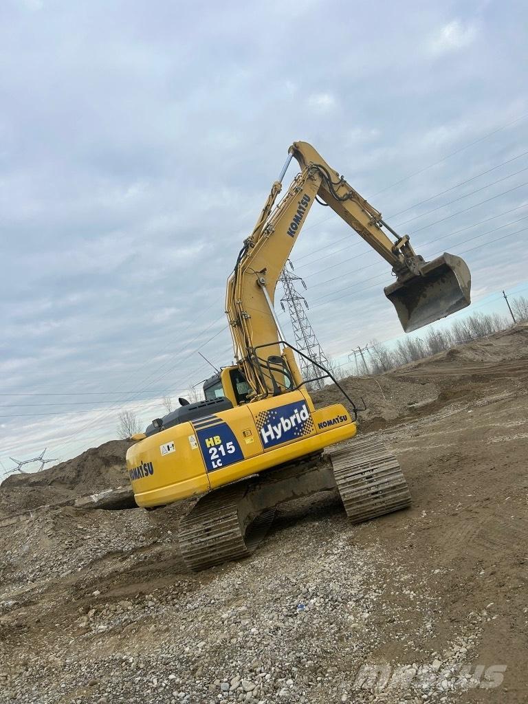 Komatsu HB 215 LC-1 Pásy, reťaze a podvozok