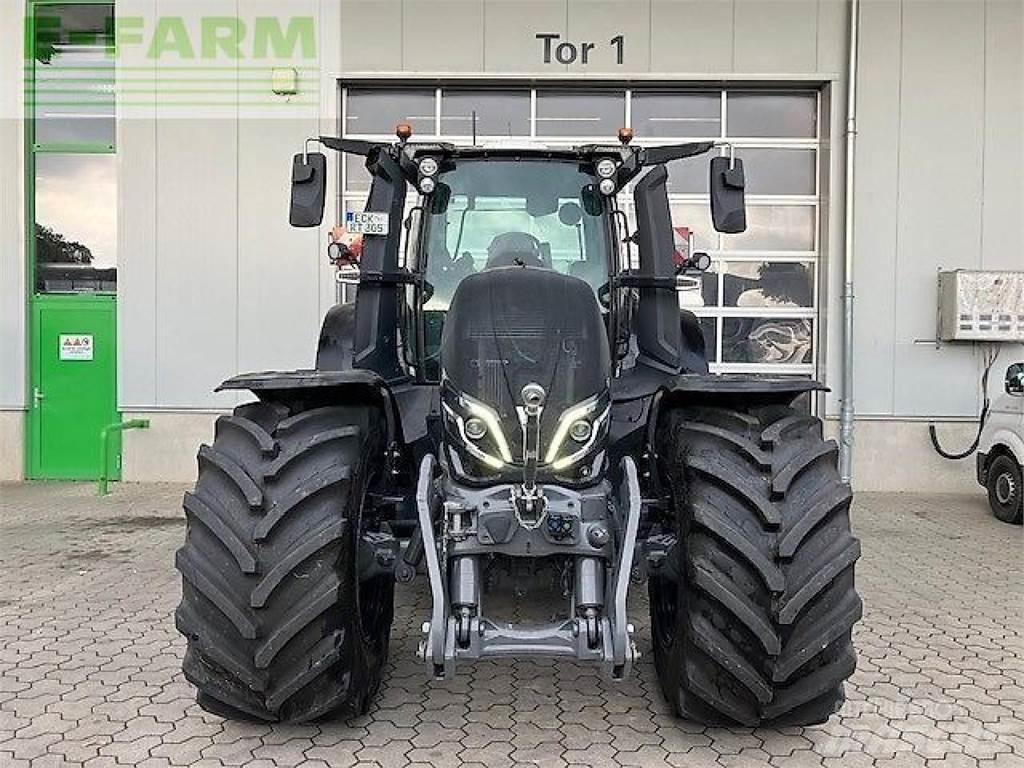 Valtra q305 Traktory