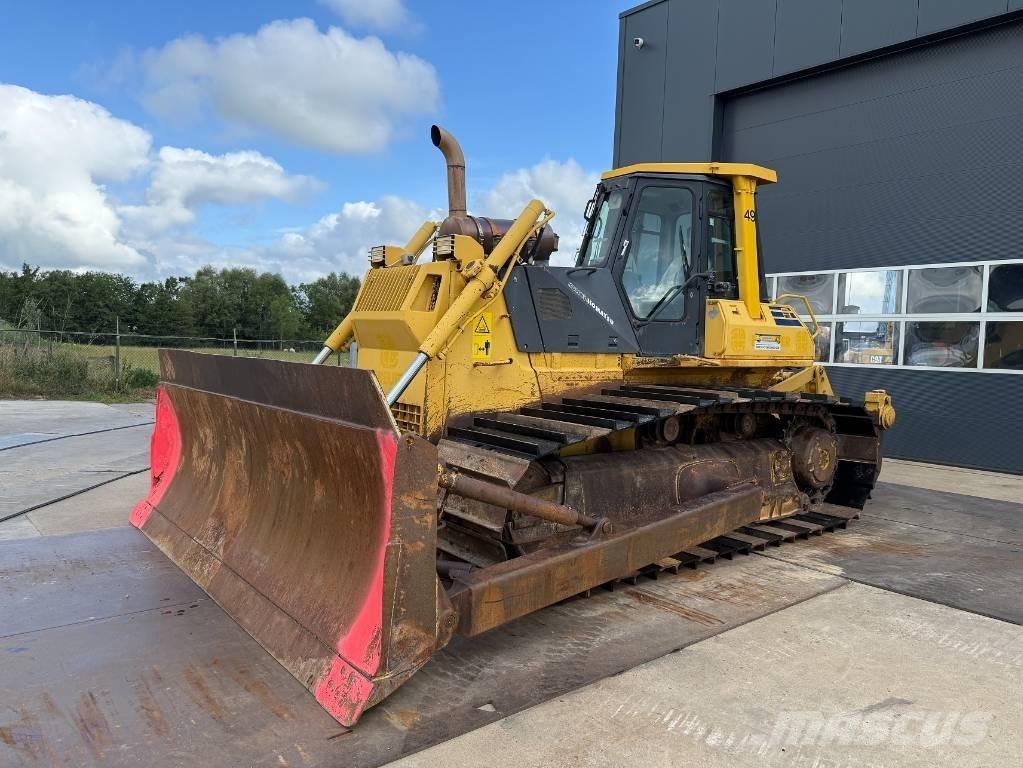 Komatsu D 65 PX-12 Pásové dozéry