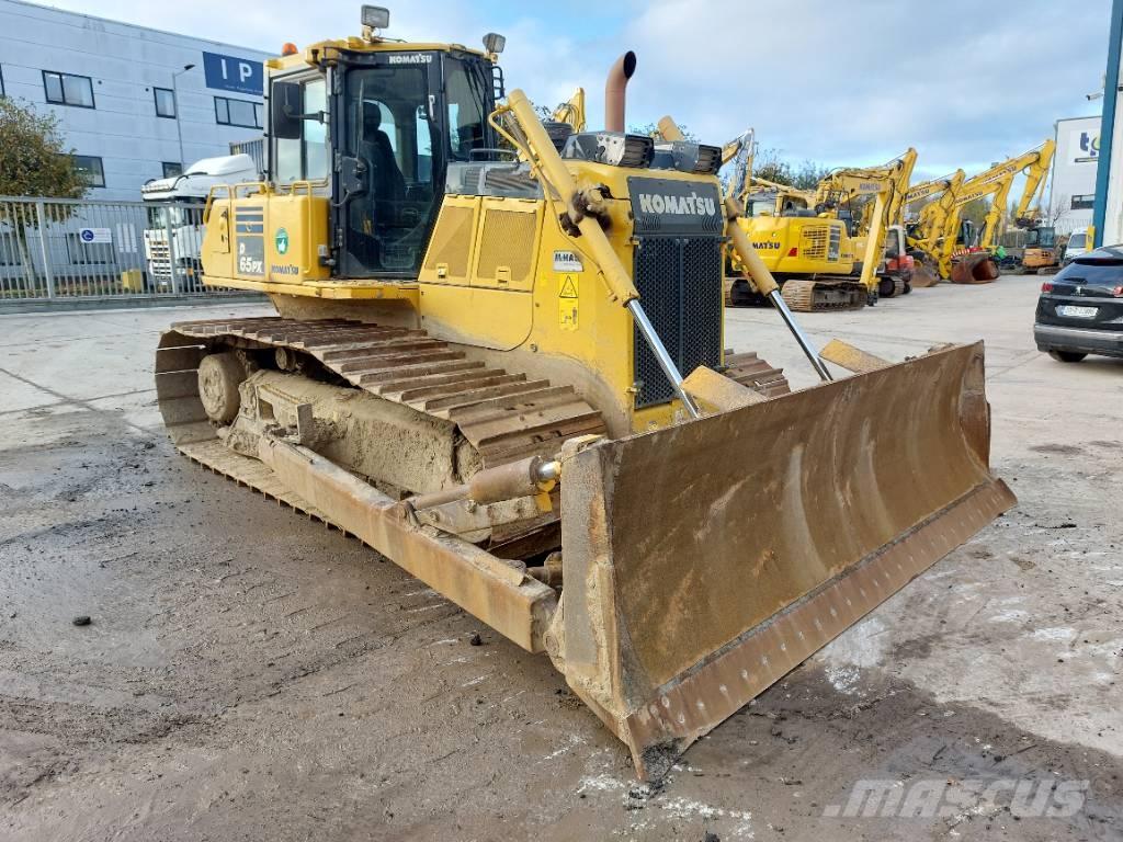 Komatsu D65PX-18 Pásové dozéry