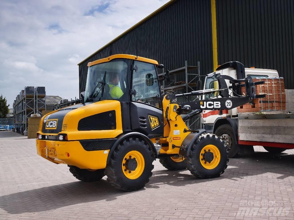 JCB 406 Kolesové nakladače