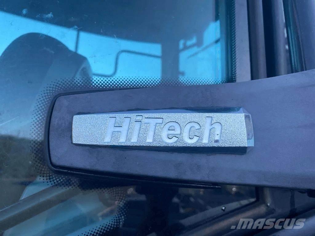 Valtra N134  HiTECH Traktory