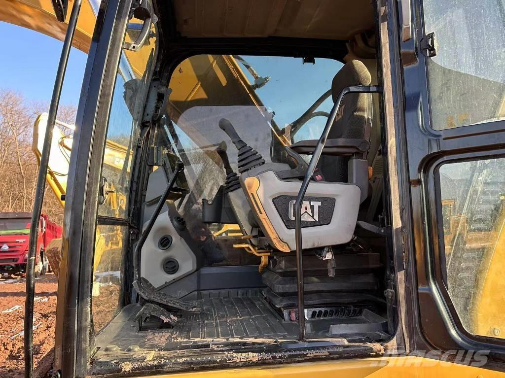 CAT 320GC Pásové rýpadlá