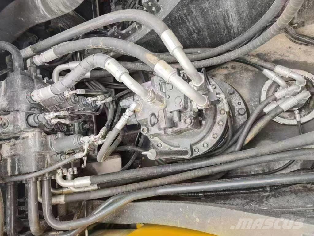 Volvo 240 Pásové rýpadlá
