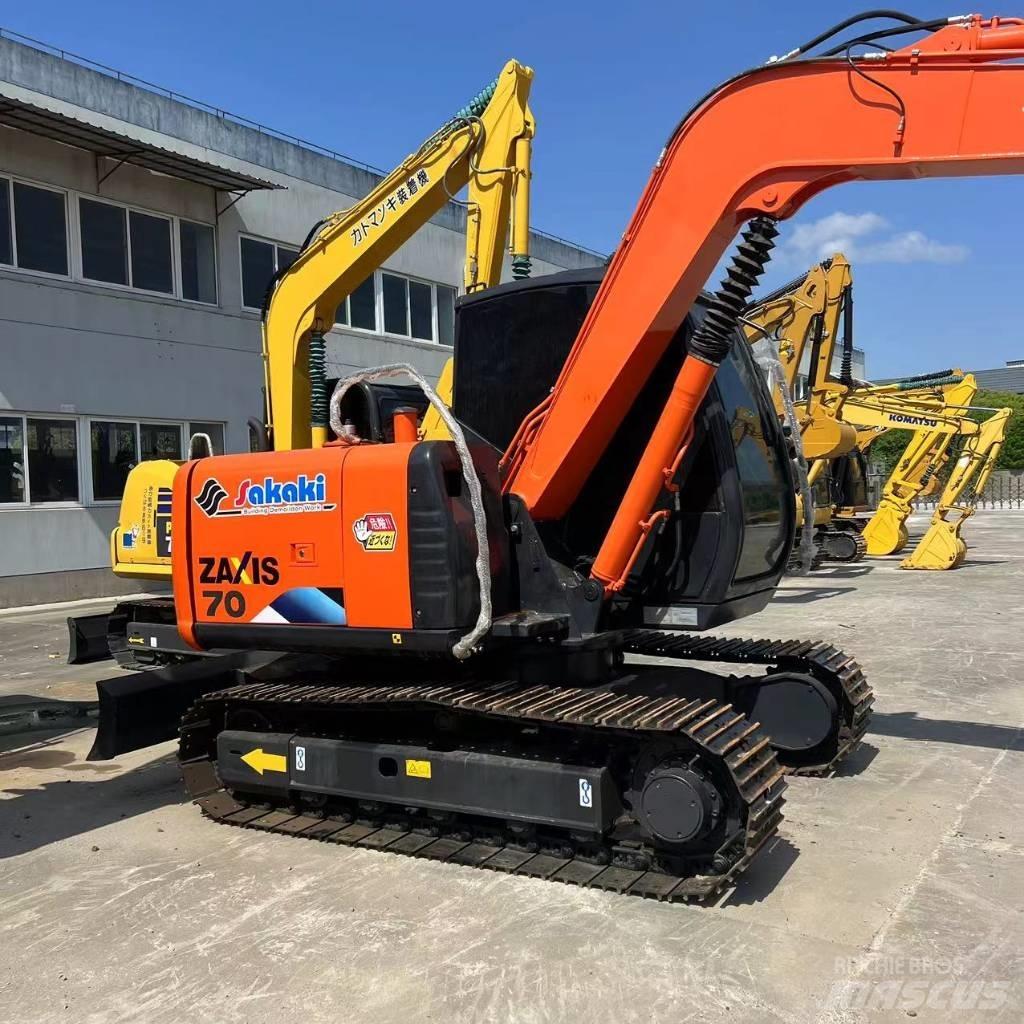 Hitachi ZX 70-5 Midi rýpadlá 7 t - 12 t