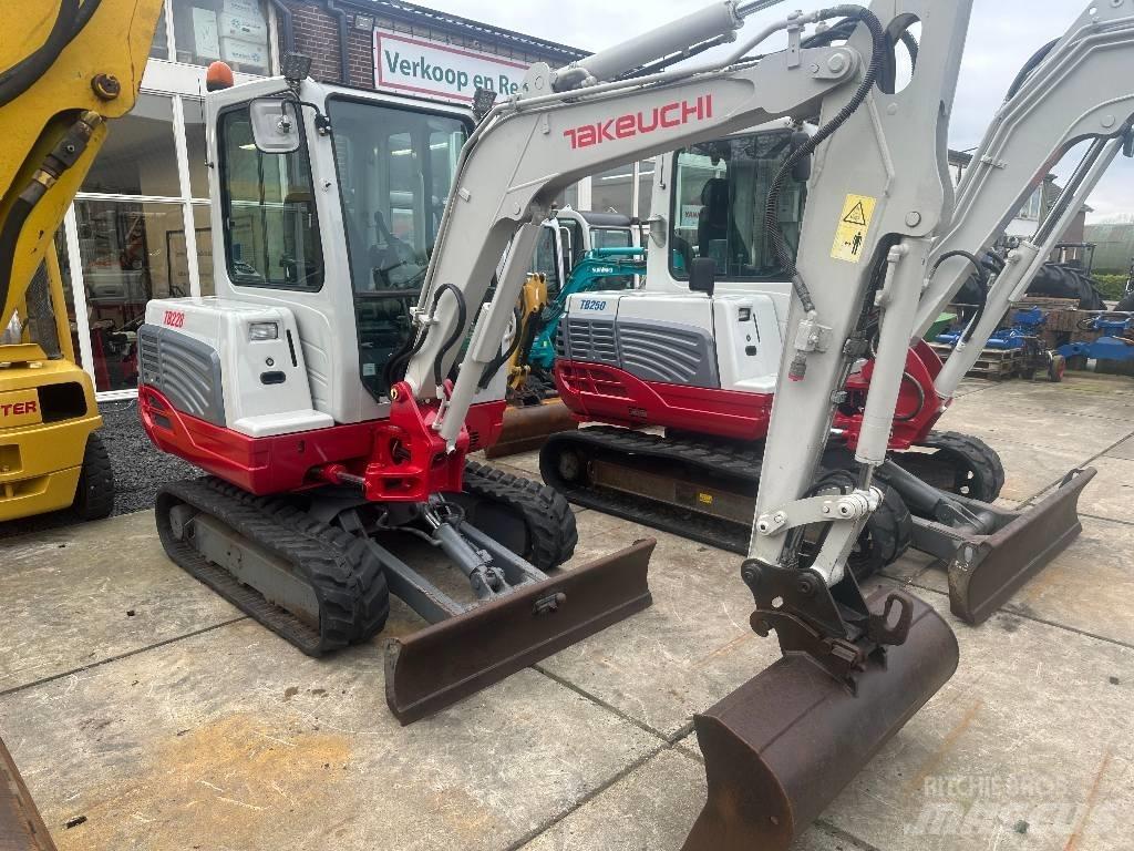 Takeuchi TB228 Mini rýpadlá < 7t