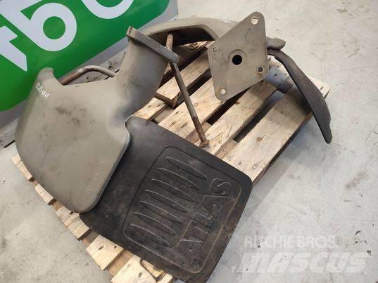 Atlas AR 65 fender Kabíny a interiér