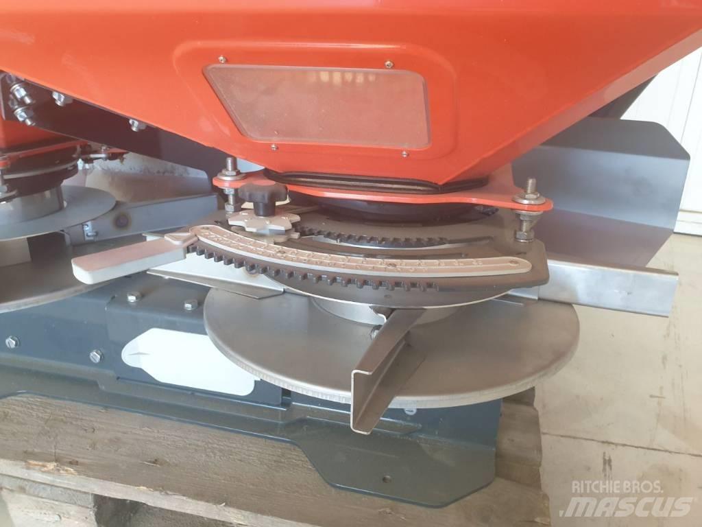 Kubota DSC 700 Rozmetadlá priemyselných hnojív