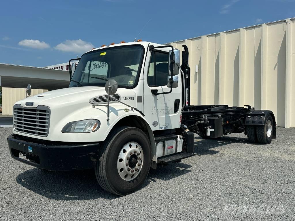 Freightliner M2 Smetiarske vozidlá