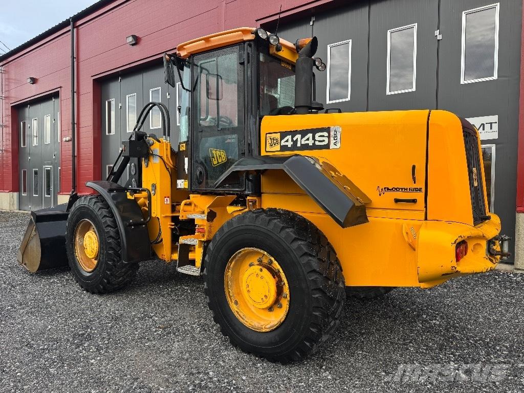 JCB 414 S  4153h 8,9t Kolesové nakladače