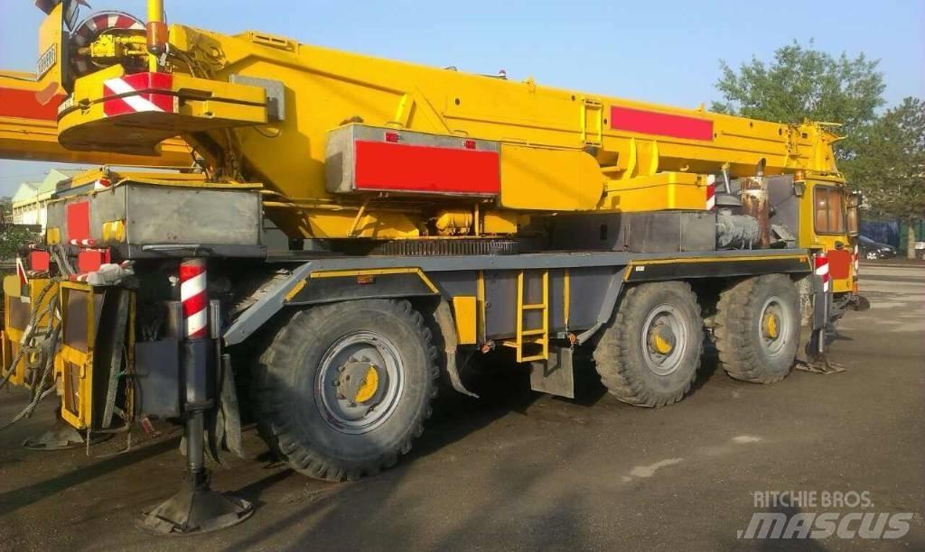 Liebherr LTM 1045 Univerzálne terénne žeriavy