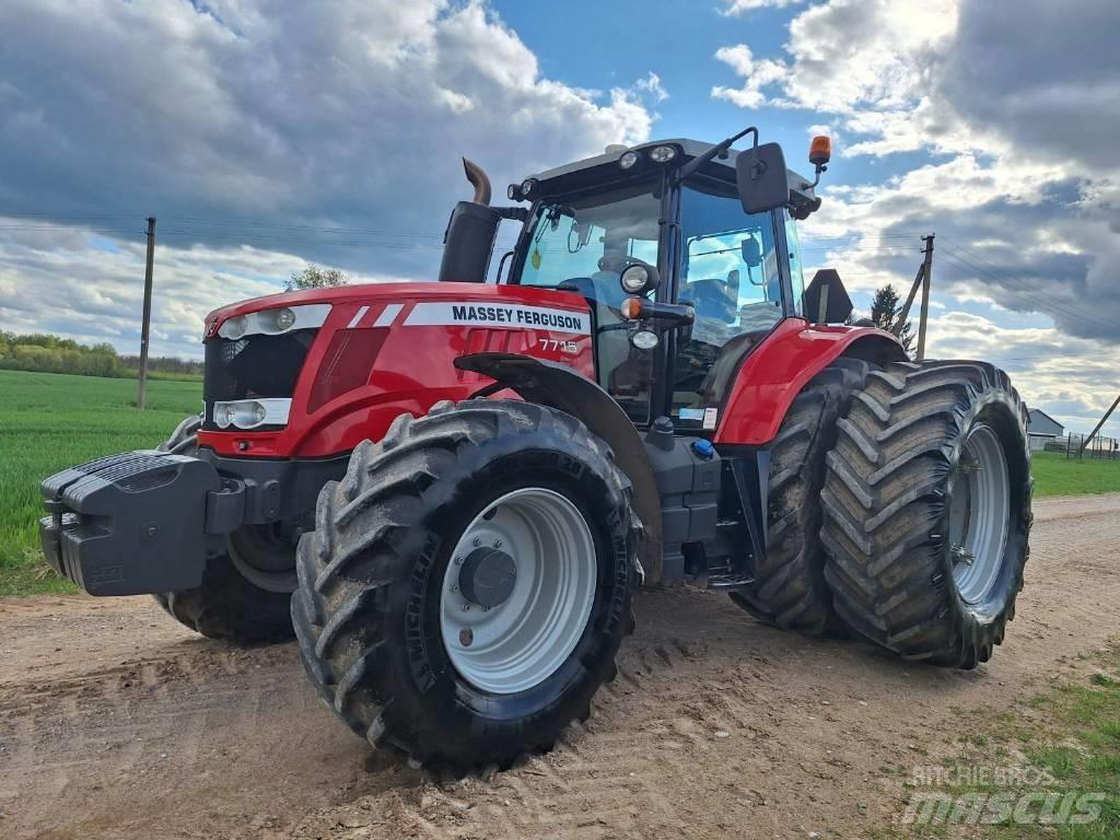 Massey Ferguson 7715 Traktory