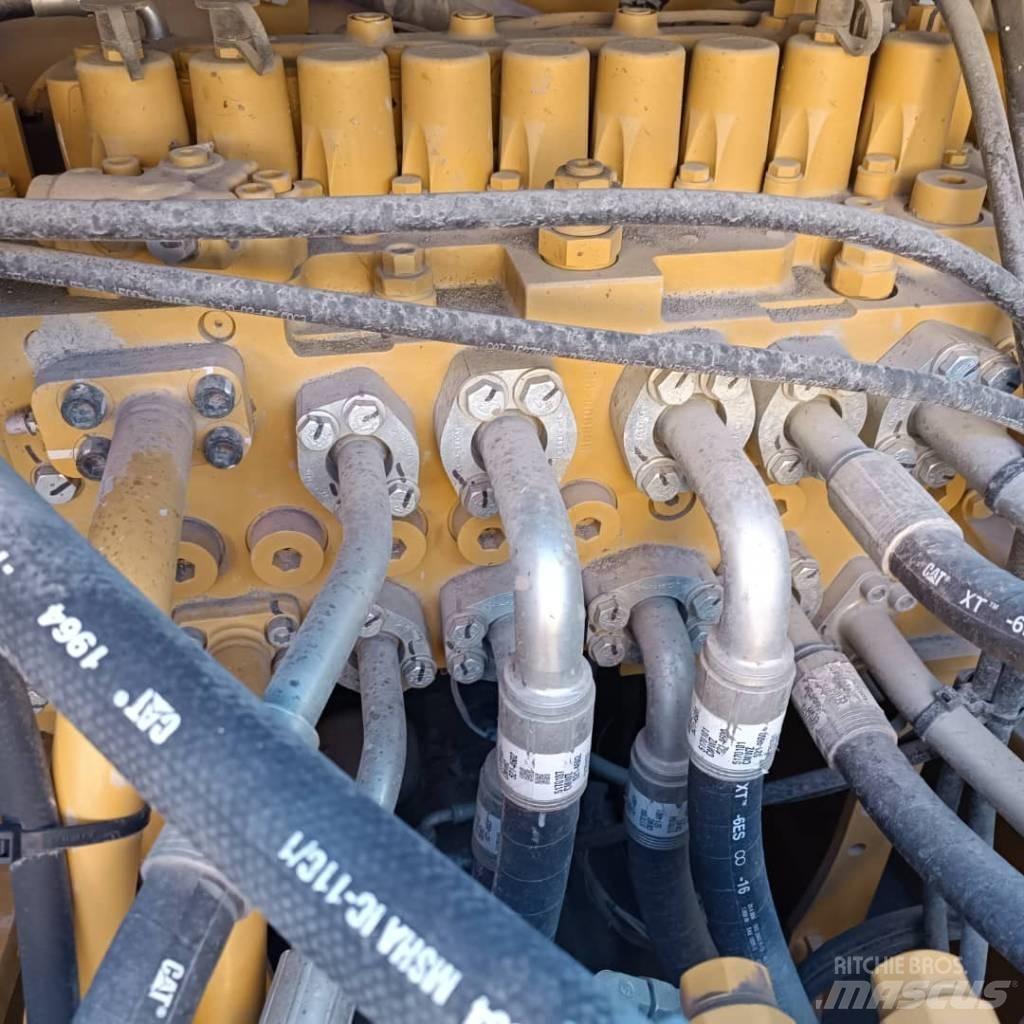 CAT 330GC Pásové rýpadlá