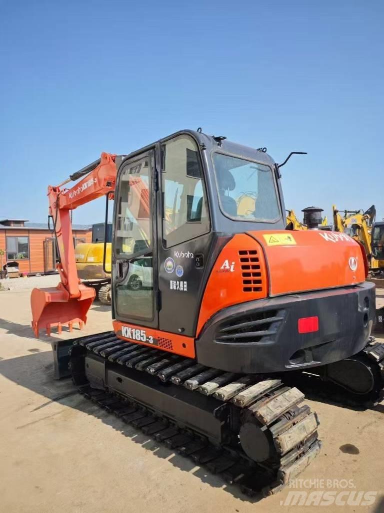 Kubota 185-3 Pásové rýpadlá