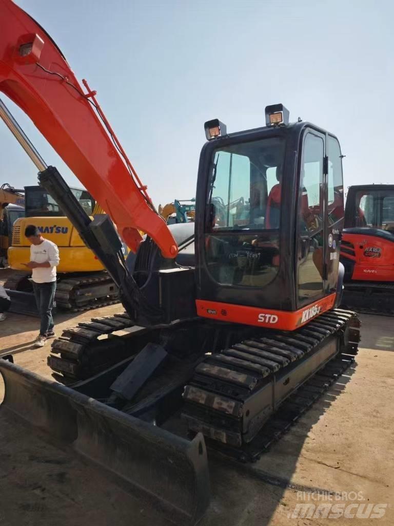 Kubota 185-3 Pásové rýpadlá