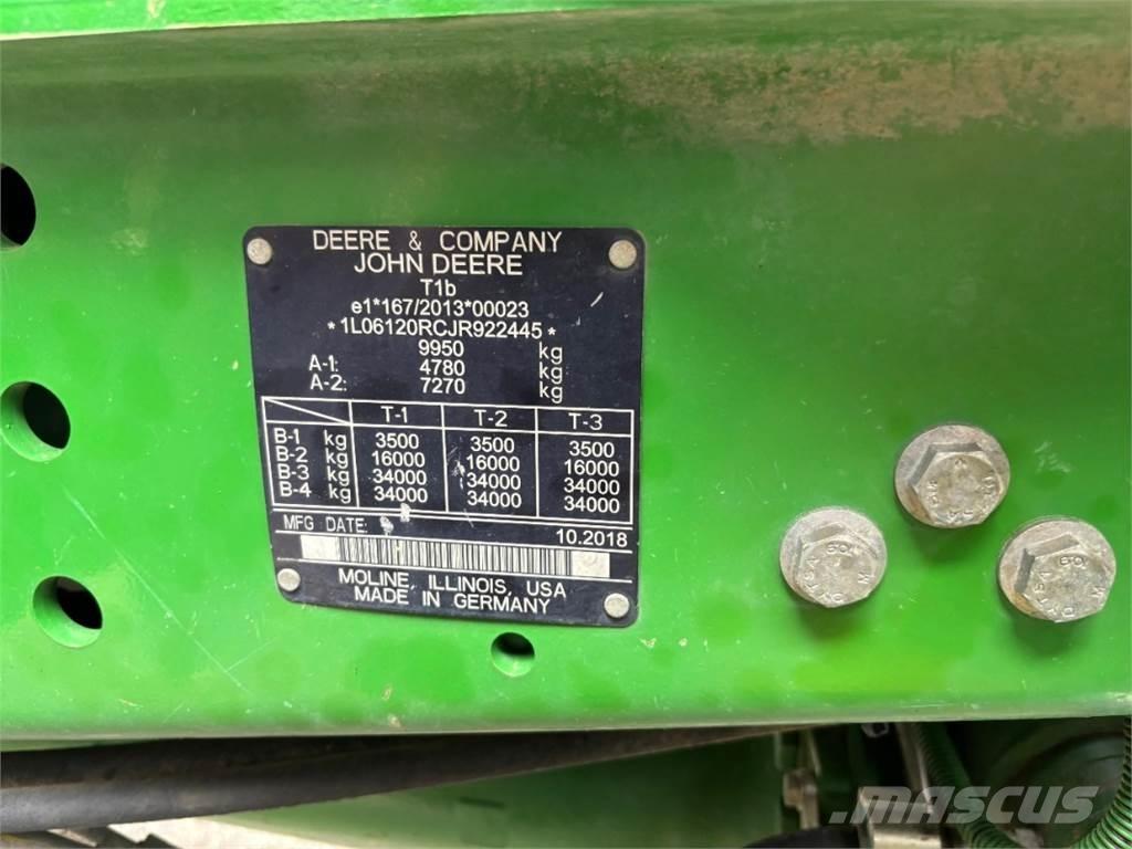 John Deere 6120R Traktory