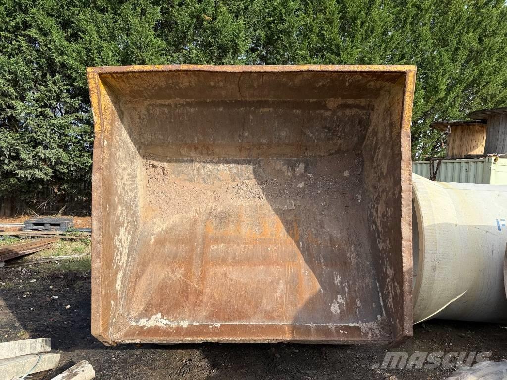 Terex TA9 Stavebné sklápače