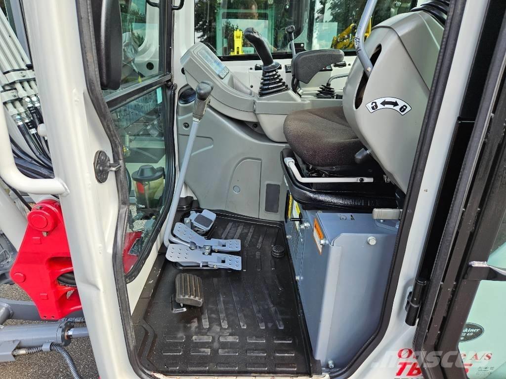 Takeuchi TB 225 Mini rýpadlá < 7t