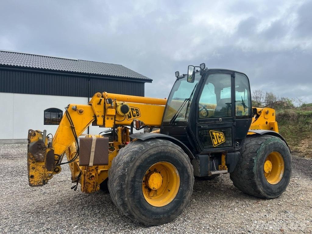 JCB 532-120 Teleskopické manipulátory