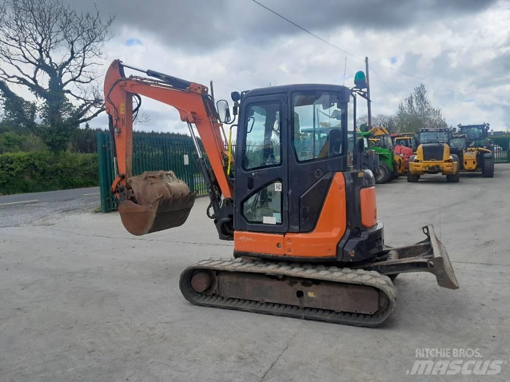 Hitachi ZX 40 Mini rýpadlá < 7t