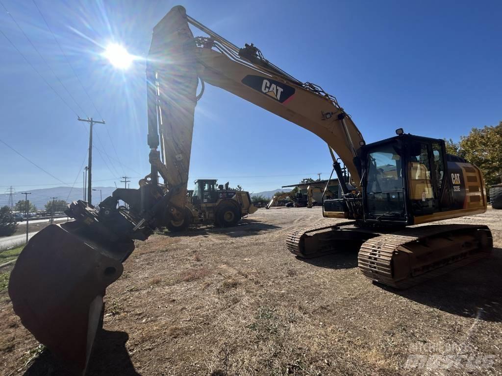 CAT 323 EL Pásové rýpadlá