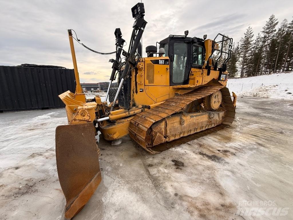 CAT D 6 T LGP Pásové dozéry