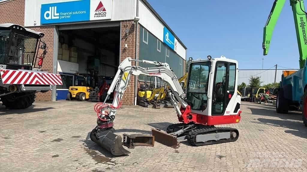 Takeuchi TB225 Mini rýpadlá < 7t