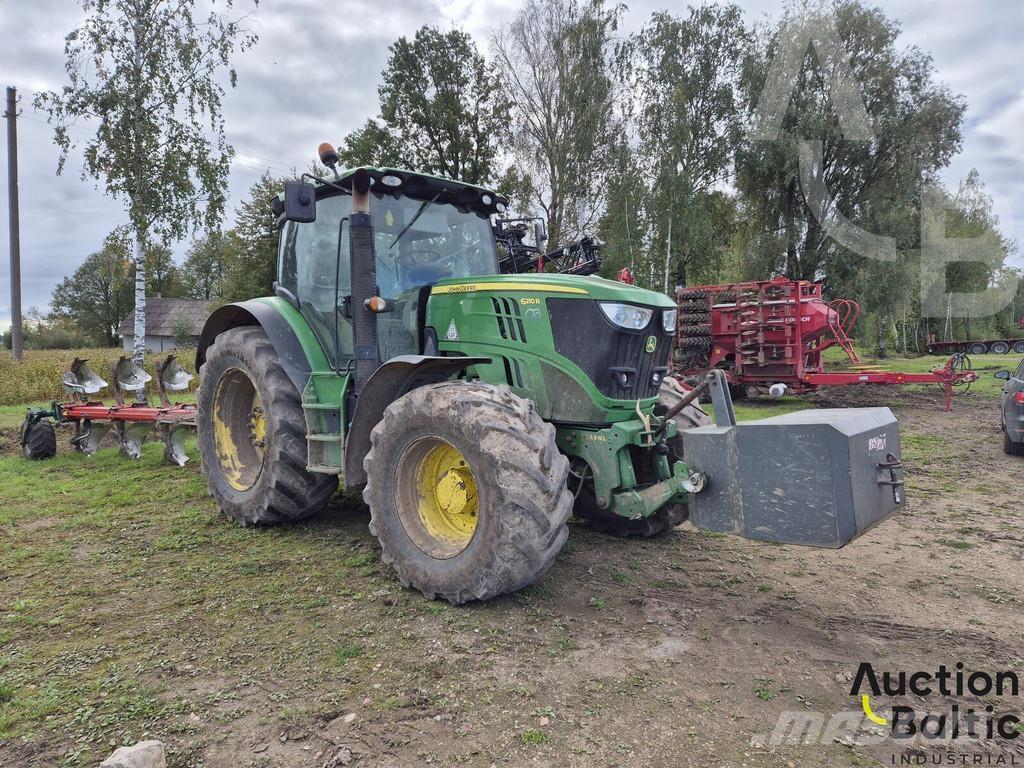 John Deere 6210 R Traktory