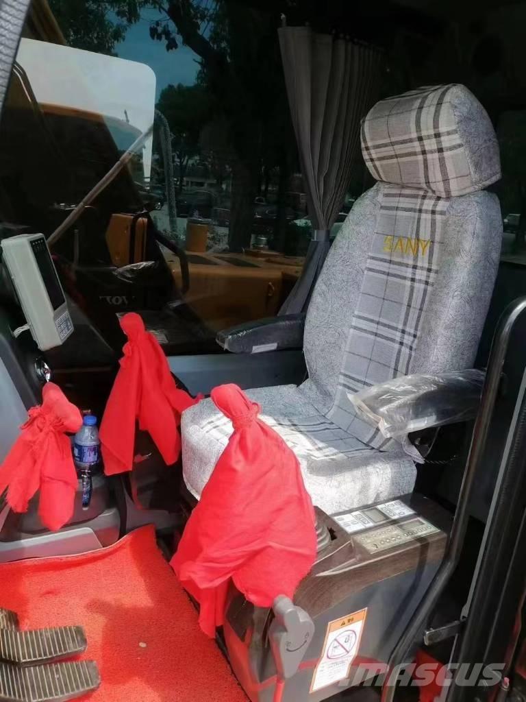 Sany SY 135 C Pásové rýpadlá