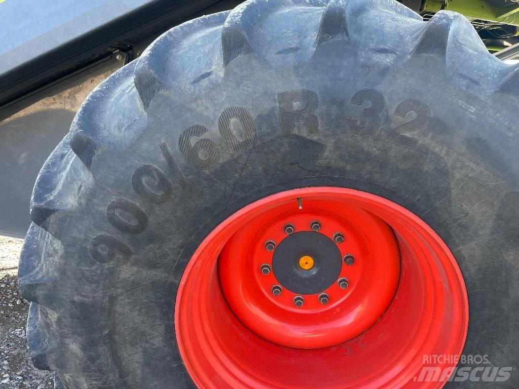 CLAAS Lexion 660 Kombinované zberacie stroje